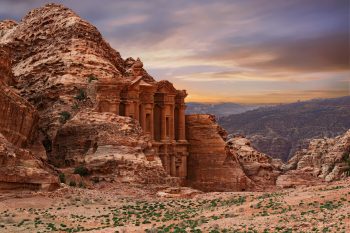Apri le Porte della Cultura Mondiale:  Il tuo esperto Consulente per Viaggi Culturali Indimenticabili!